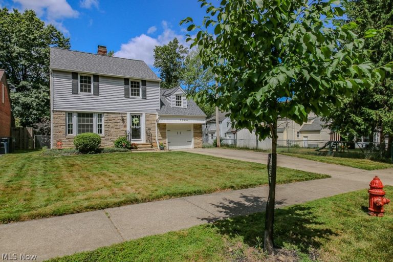 1364 Clearview Road, Lyndhurst, OH - Photo 4