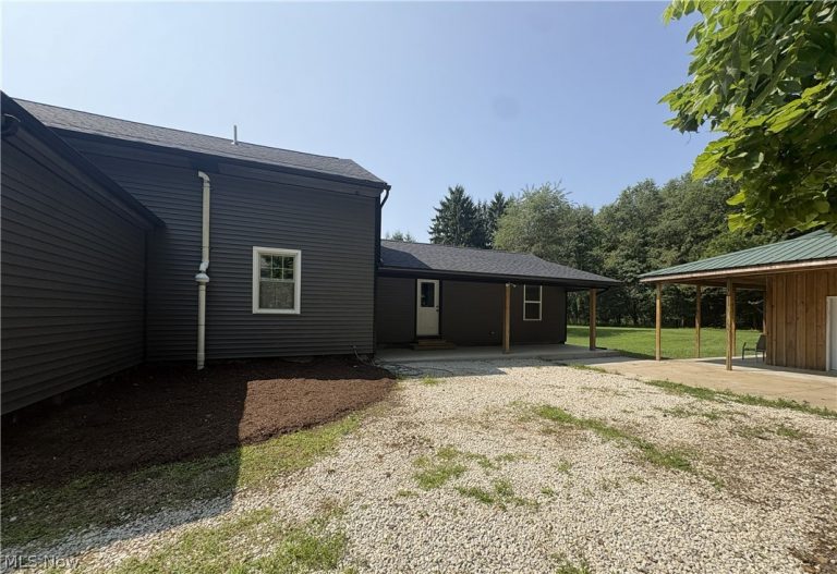 8227 Blade Road, Malvern, OH - Photo 3