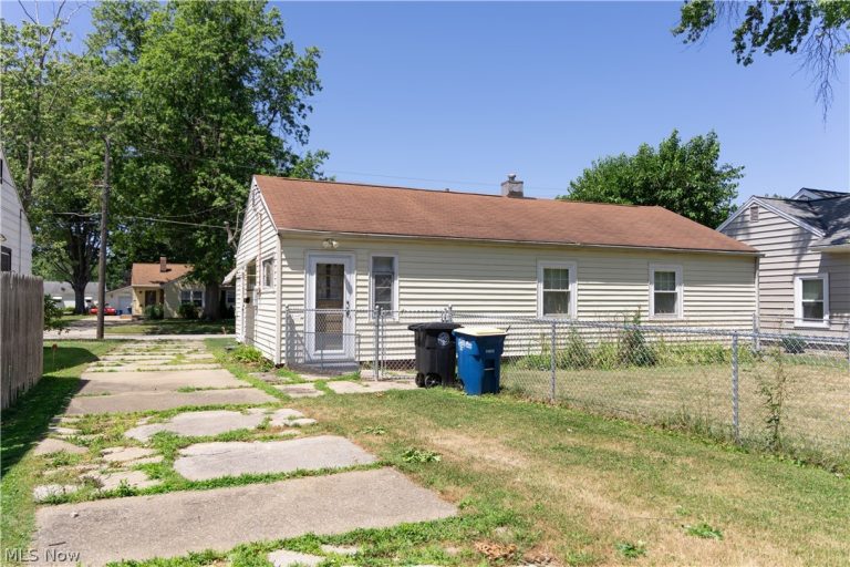 802 Norman Avenue, Ashtabula, OH - Photo 3