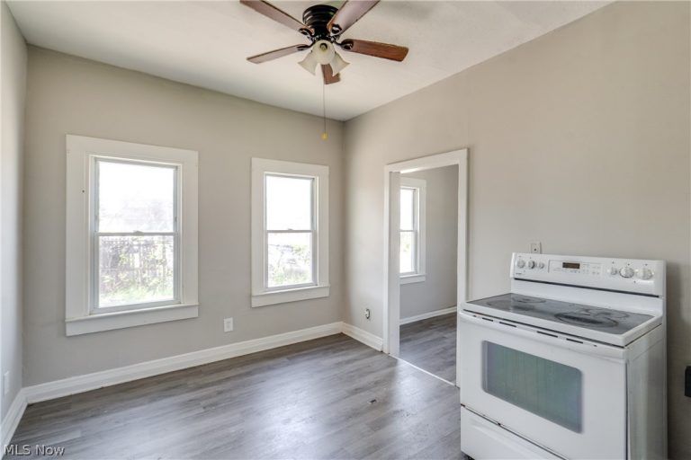 12937 Erwin Avenue, Cleveland, OH - Photo 6
