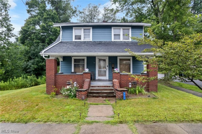 304 Lisbon Street, Waynesburg, OH - Photo 2
