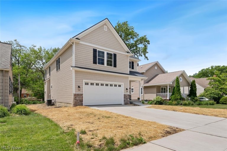 362 Oakmoor Avenue, Bay Village, OH - Photo 3