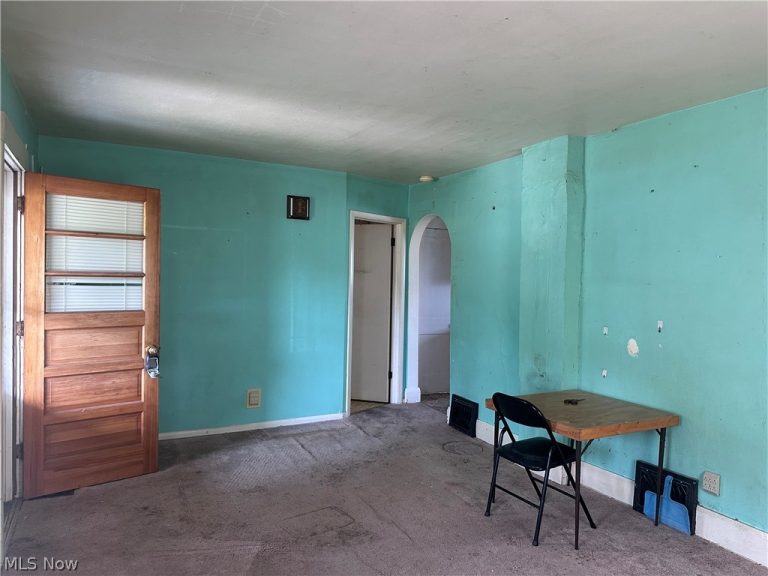 456 New York Avenue, Sebring, OH - Photo 3