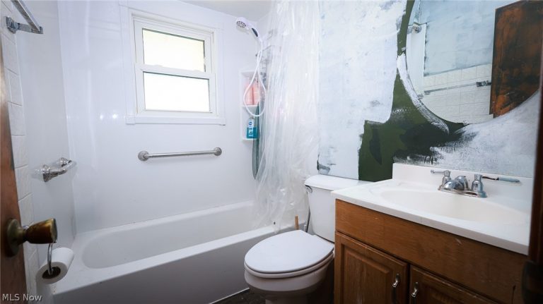 11820 Guardian Boulevard, Cleveland, OH - Photo 4