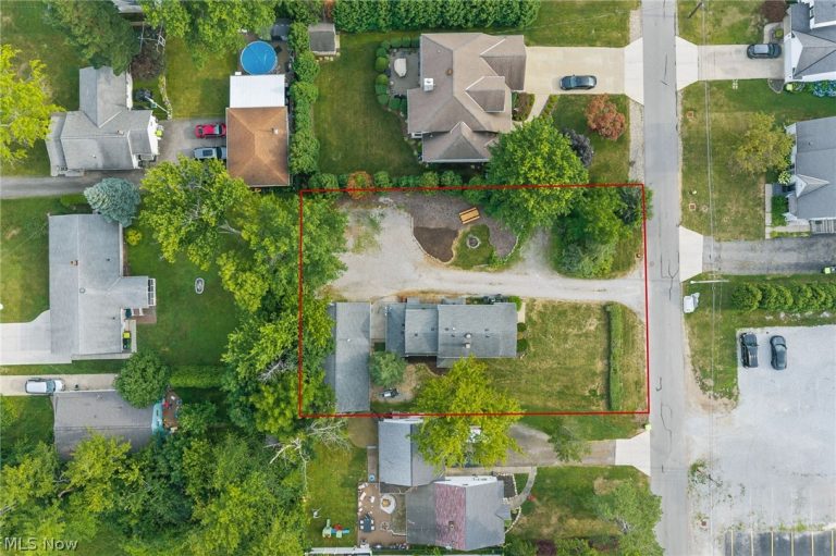 115 Avon Point, Avon Lake, OH - Photo 8