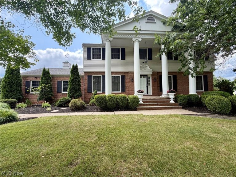 11545 Hosford Road, Chardon, OH - Photo 2