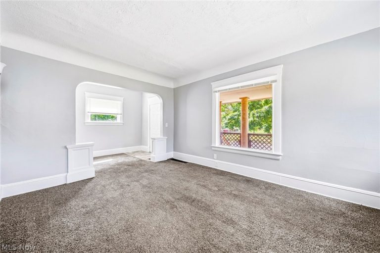 10929 Tacoma Avenue, Cleveland, OH - Photo 8