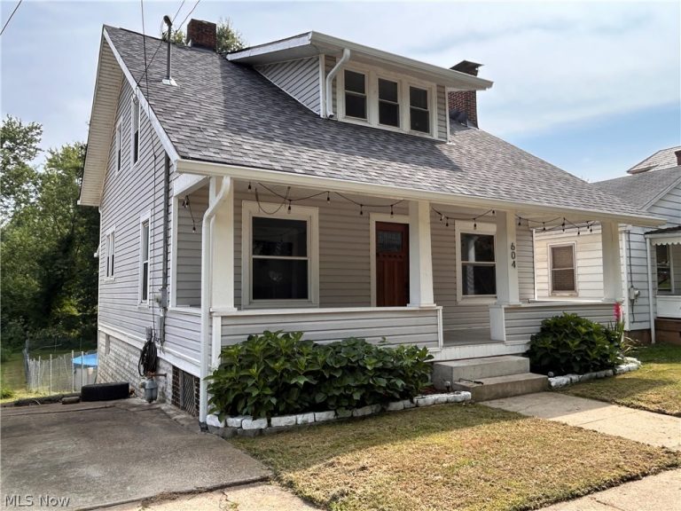 604 Phillips Street, Marietta, OH - Photo 3