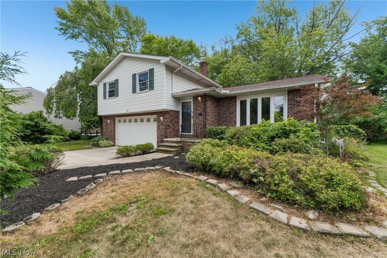 644 Wellfleet Drive, Bay Village, OH, 44140