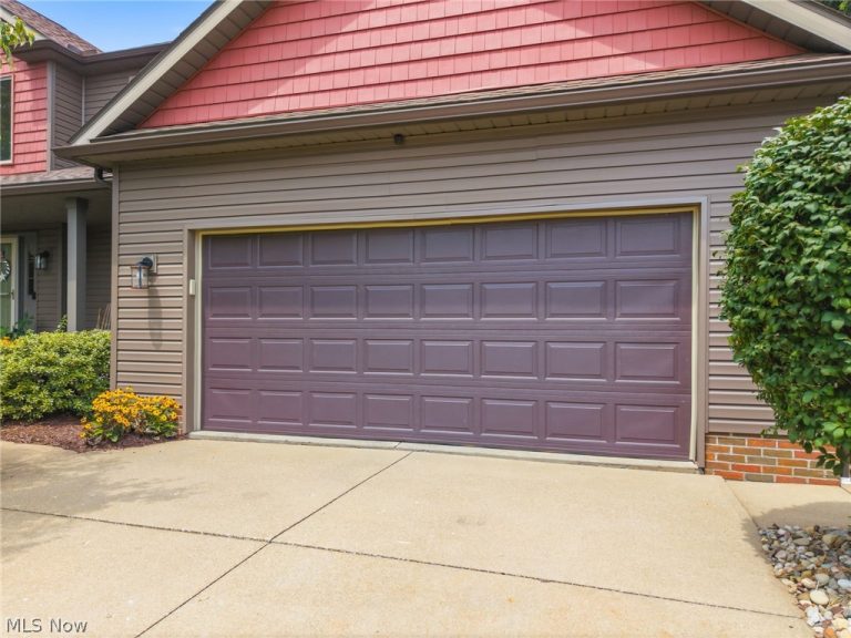105 Rodeo Circle, Louisville, OH - Photo 5
