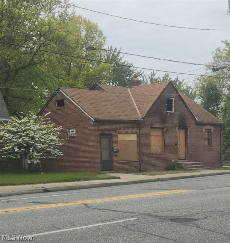 3080 Warren Road, Cleveland, OH, 44111