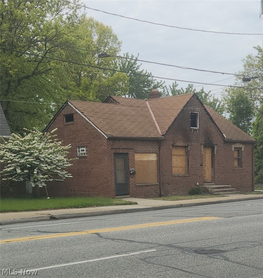 3080 Warren Road, Cleveland, OH