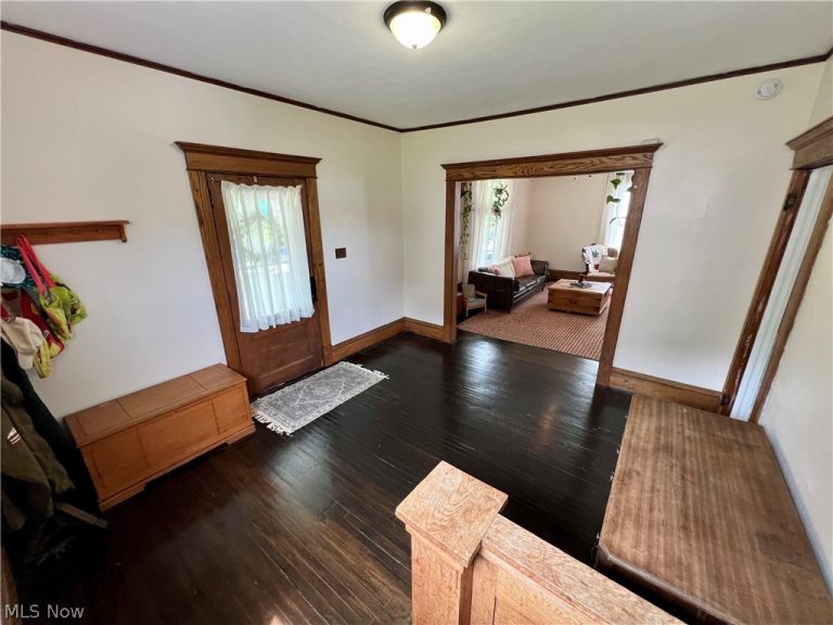 158 Montgomery Boulevard, New Concord, OH - Photo 4