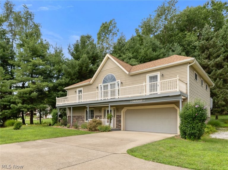 1 Cherokee Trail, Malvern, OH - Photo 3