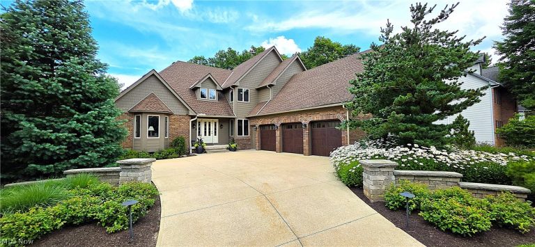 14578 Windsor Castle, Strongsville, OH, 44149