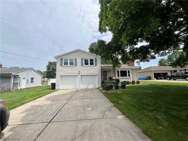 6301 Apache Lane, Poland, OH - Photo 3