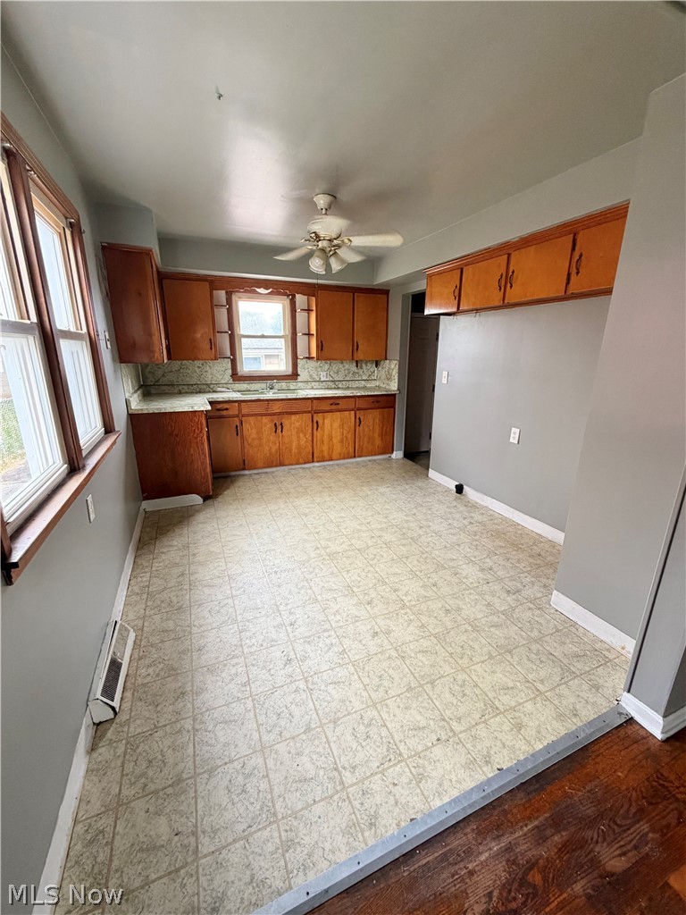 1408 Boston Avenue, Youngstown, OH - Photo 4