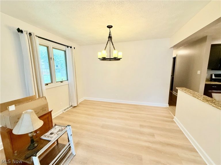 5687 Lancaster Drive, Brooklyn Heights, OH - Photo 5