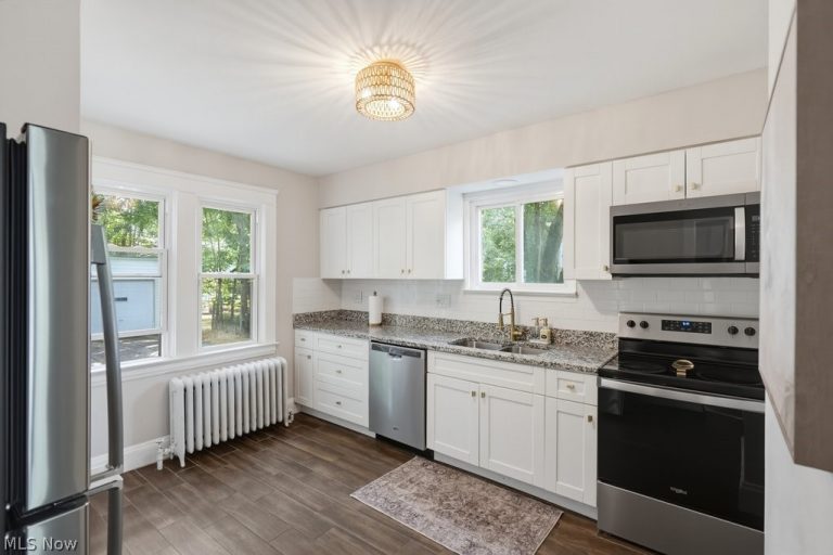 2171 Westminster Road, Cleveland Heights, OH - Photo 8
