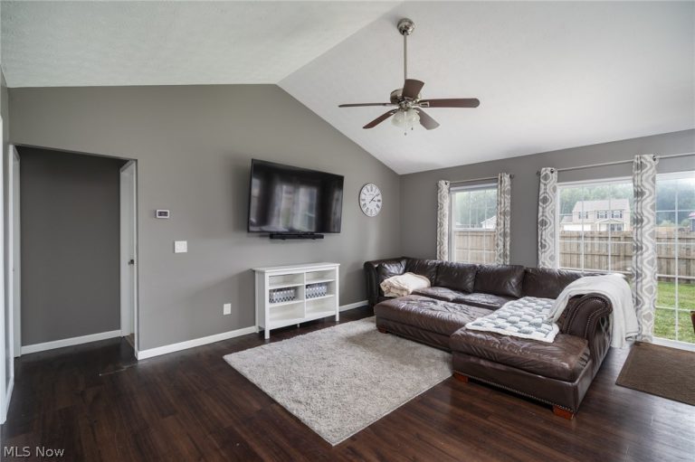 2293 Stonepath Street, Lorain, OH - Photo 3