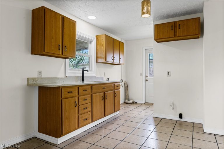 2656 22ND Street, Canton, OH - Photo 3
