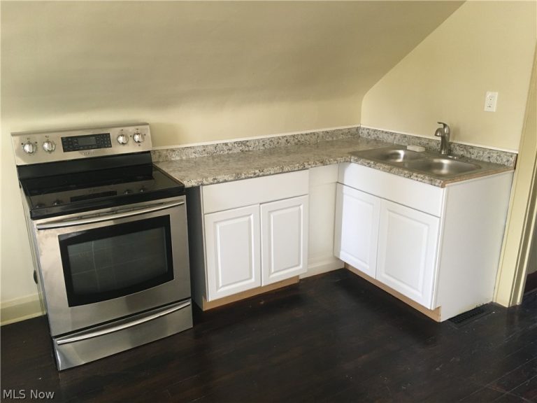 429 Glenaven Avenue, Youngstown, OH - Photo 3