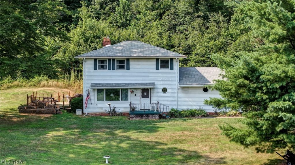 5641 Harwalk, Strasburg, OH