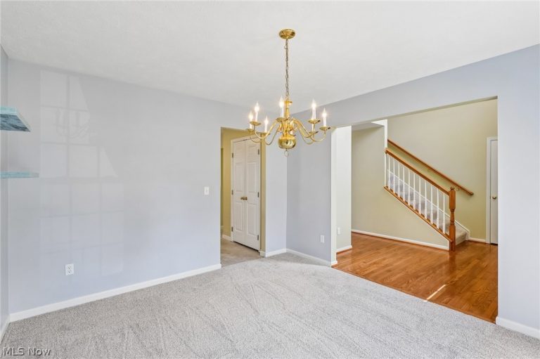 385 Deep Creek Circle, Northfield Center, OH - Photo 8
