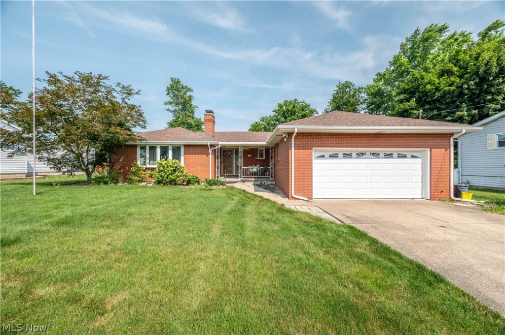 1788 Lancaster Drive, Austintown, OH