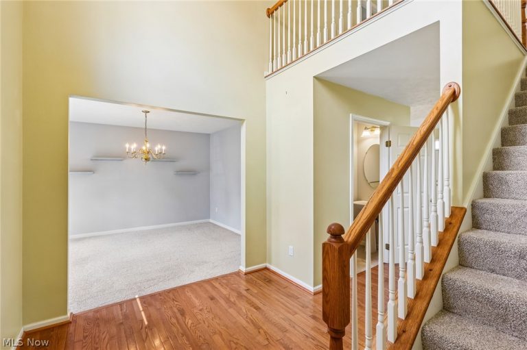 385 Deep Creek Circle, Northfield Center, OH - Photo 5