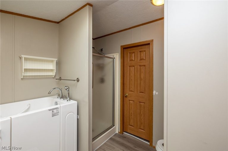 15 Elgin Oval, Olmsted Twp, OH - Photo 8
