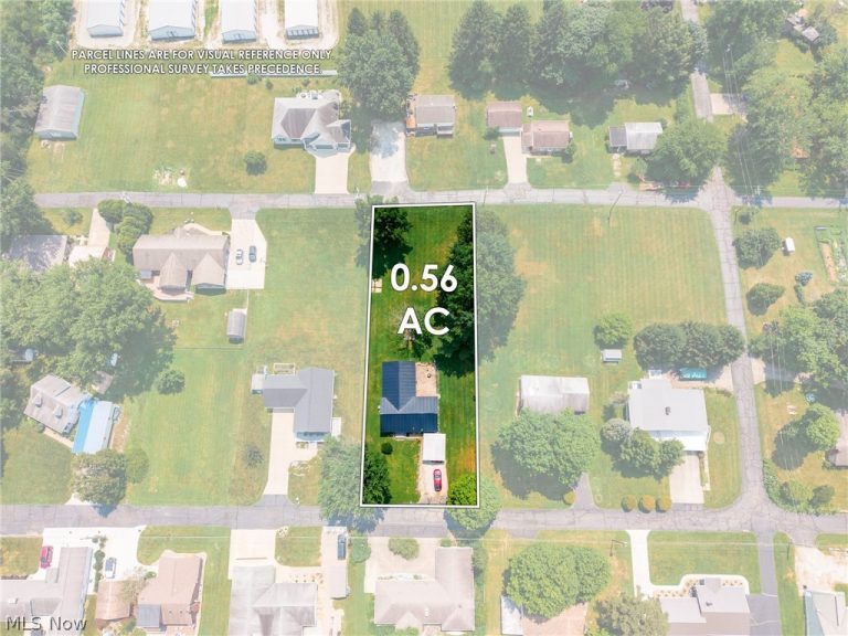6102 Vale View Drive, Sherrodsville, OH - Photo 2