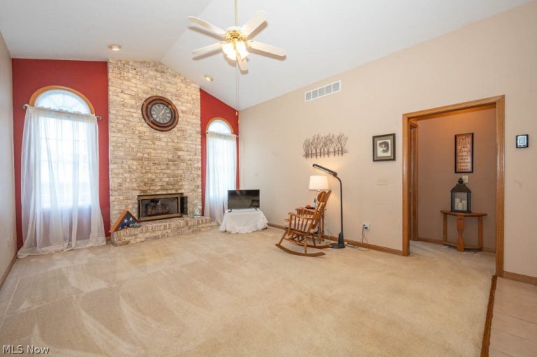 831 Auburn Hills Dr. #A, Boardman, OH - Photo 8