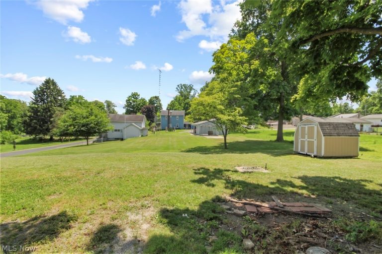 225 Boston Street, Washingtonville, OH - Photo 3