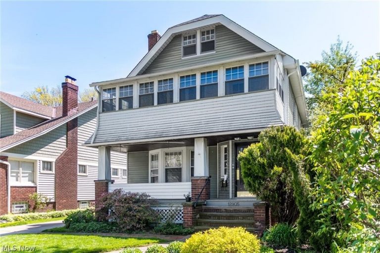 12905 Arliss Drive, Lakewood, OH, 44107