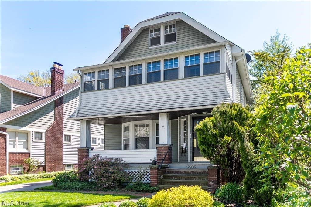 12905 Arliss Drive, Lakewood, OH