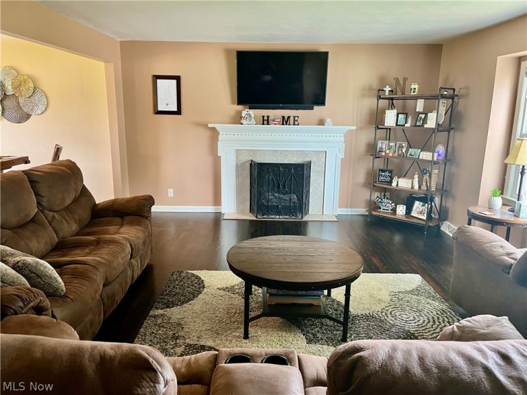 6301 Apache Lane, Poland, OH - Photo 6