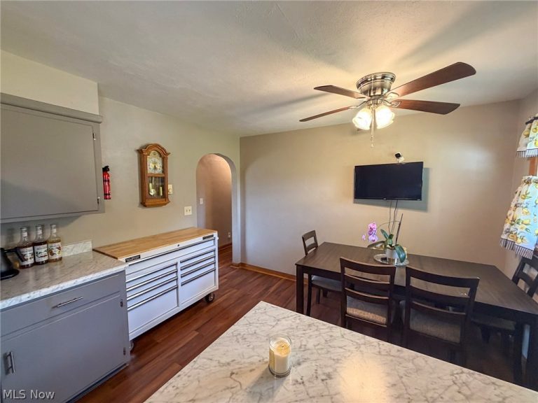 568 12th Street, Carrollton, OH - Photo 6