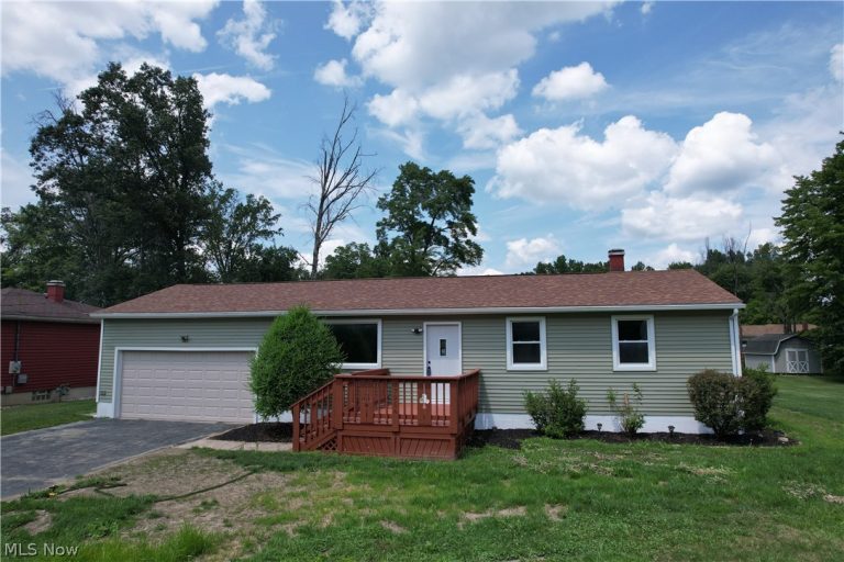 17964 Glendale Avenue, Lake Milton, OH - Photo 3