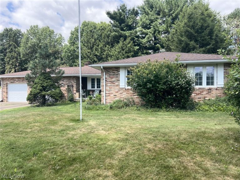 5721 Wiclif Street, Canton, OH - Photo 2