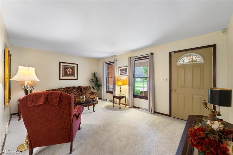 7617 Locust Lane, Poland, OH - Photo 4