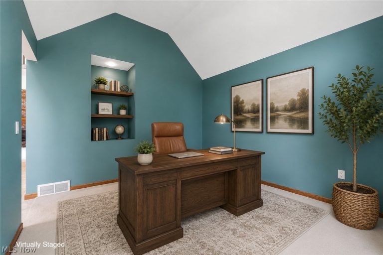 6435 Suzanne Lane, Solon, OH - Photo 6