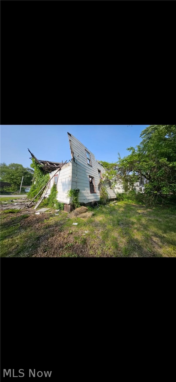 13318 Hartford Road, East Cleveland, OH - Photo 5
