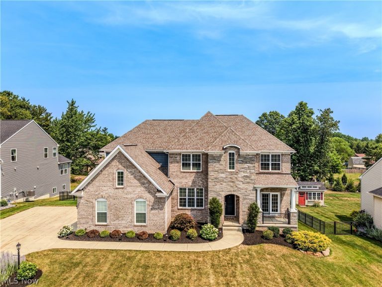 12560 Treeline Trail, North Royalton, OH, 44133