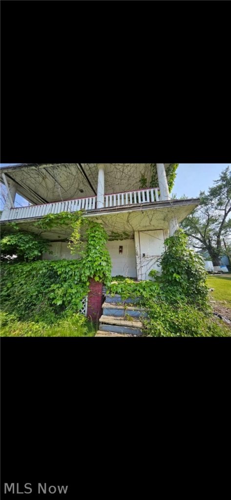 13318 Hartford Road, East Cleveland, OH
