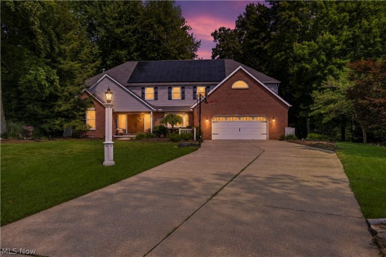 2537 Fox Circle, Stow, OH - Photo 2