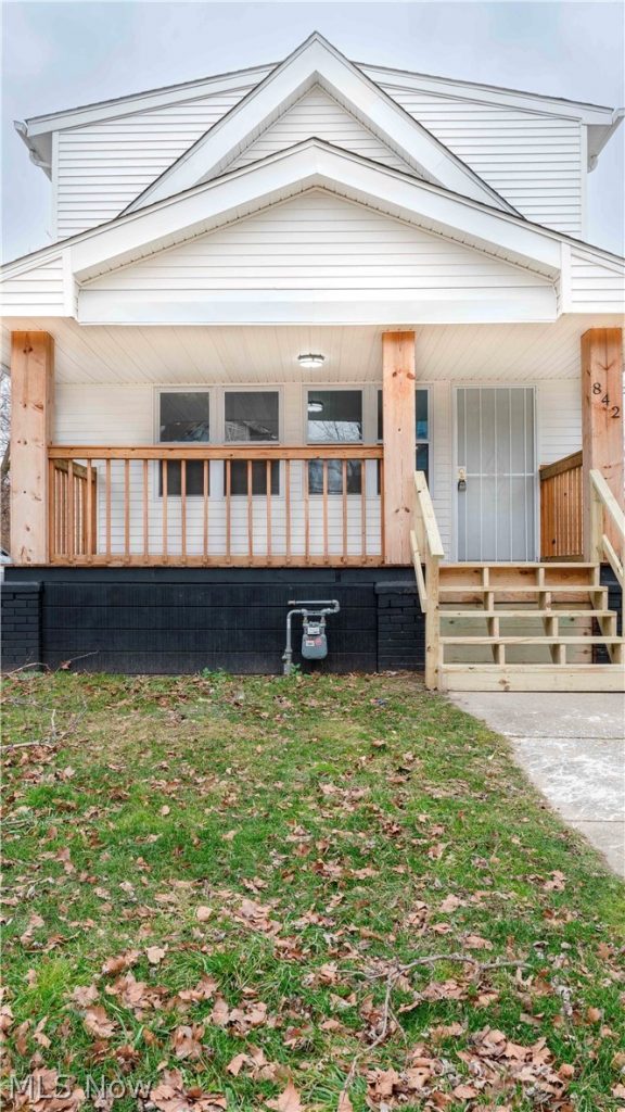842 144th Street, Cleveland, OH
