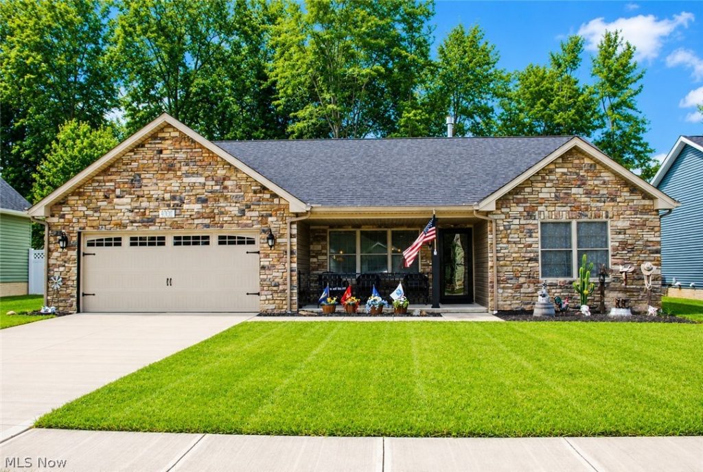 40011 Hope Court, Elyria, OH