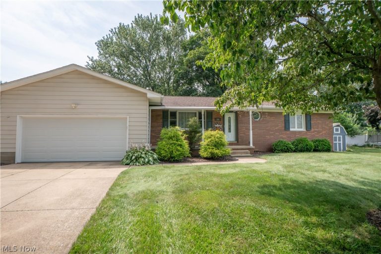 3524 Frawood Drive, Uniontown, OH - Photo 3