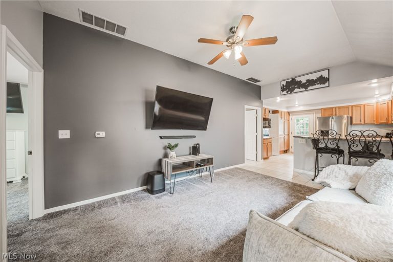 7611 Manor Drive, Mentor on the Lake, OH - Photo 8